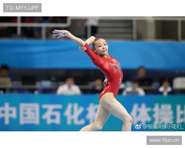 叶诗文手机里会藏多少秘密？别看泳池里多清纯，生活上的故事简直电视剧级别！